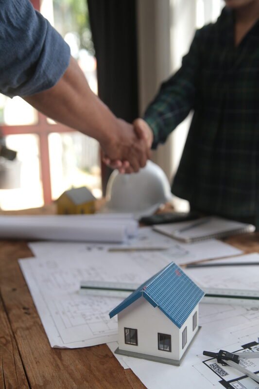 Revisión técnica de planos
Validación profesional para proyectos residenciales.